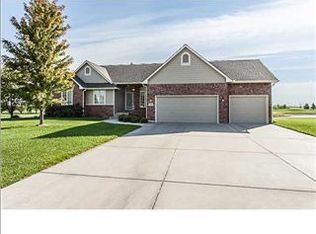 3020 N Stoney Brk, Rose Hill, KS 67133
