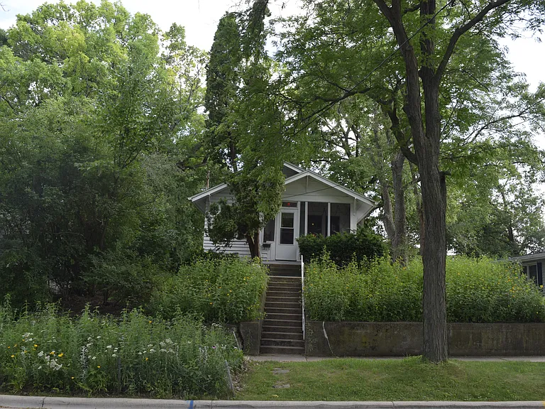 621 Cedar St — Photo 18