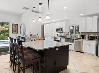10454 Buena Ventura Dr, Boca Raton, FL 33498