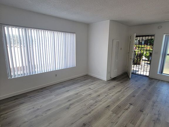 3rd image of 3765 Keystone Ave APT 1