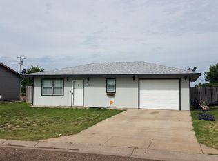 1632 Countryside Dr, Liberal, KS 67901