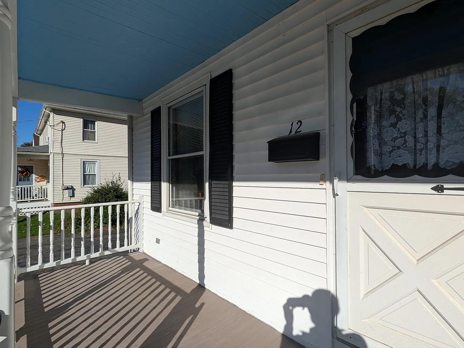 3 bed, 1175 sqft, $2,800 — Photo 2