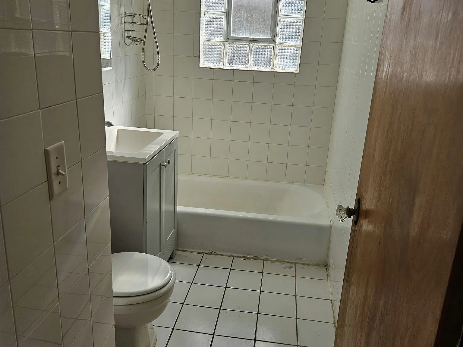 2 bed, 1000 sqft, $1,800 — Photo 2
