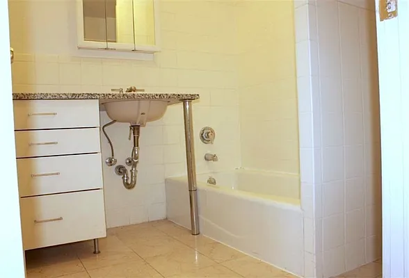 Rented by MNS | media 26