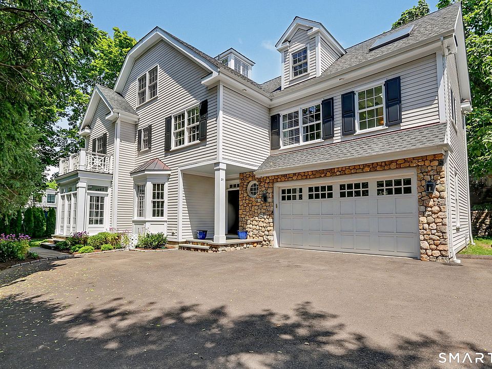 1st image of 31 Richmond Hill Road #31