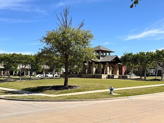 3rd image of 1063 Liberty Pkwy