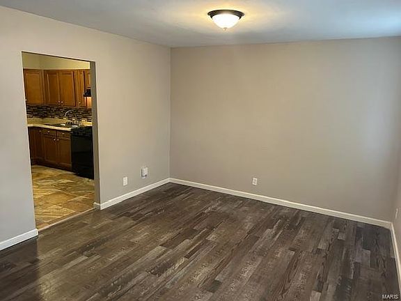 4th image of 5300 Grove Ave