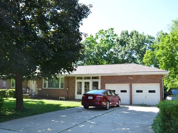 1320 1/2 SE Broad St, Des Moines, IA 50315