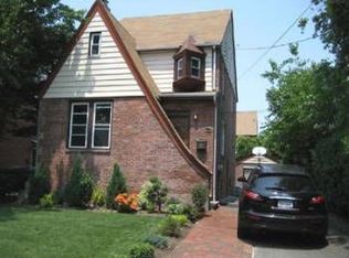 69 Wilson Rd, Valley Stream, NY 11581