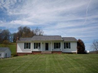 28333 Robindale Rd, Meadowview, VA 24361