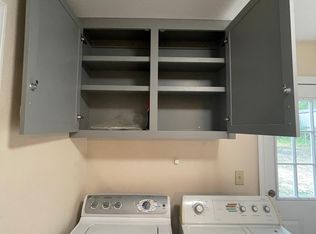 424 McCollum Dr, Huntsville, TX 77340