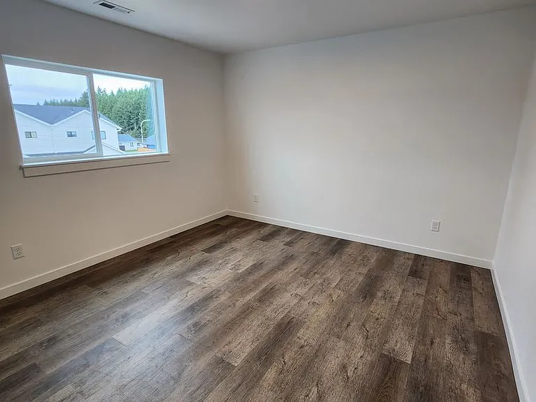 1010 Peach Rd — Photo 12