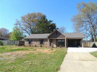 2420 Holmes St, Tupelo, MS 38801