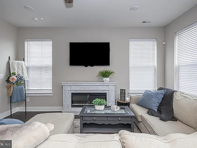 4774 Franklin Cir — Photo 16