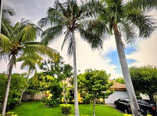 4933 NW 75th Ave, Lauderhill, FL 33319