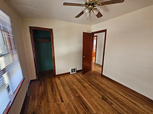 2 bed, $1,075 — Photo 4