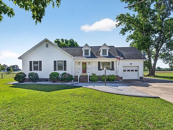 2nd image of 113 Joy Ave