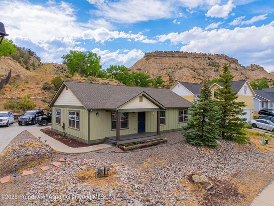2513 Fairview Heights Ct, Rifle, CO 81650