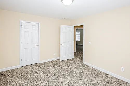 3rd image of 1244 Mallory Ln