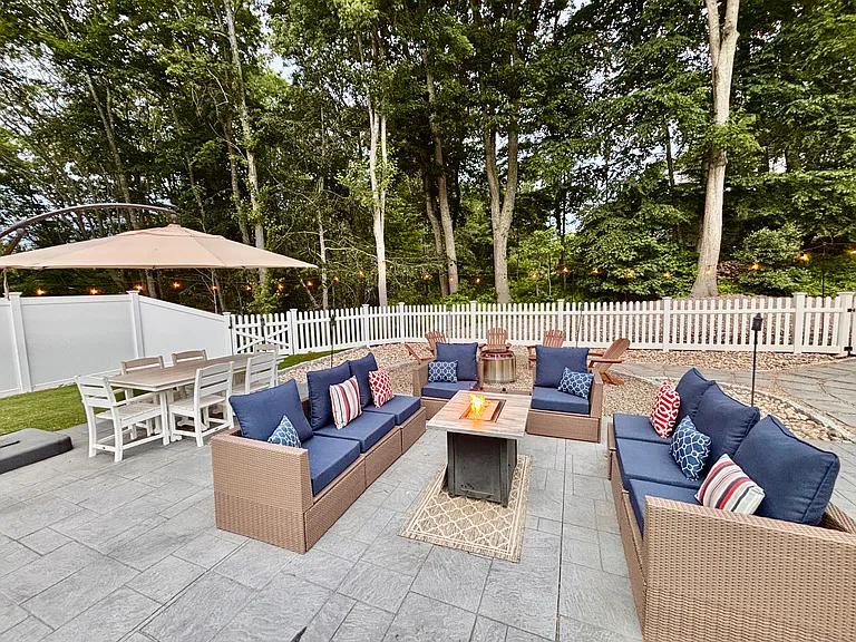 11 Windrose Dr — Photo 33