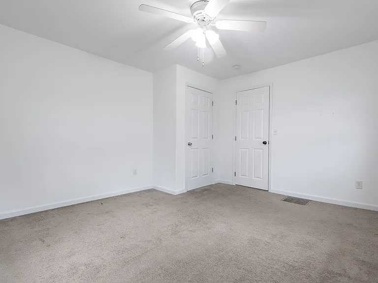 204 Walnut St — Photo 26