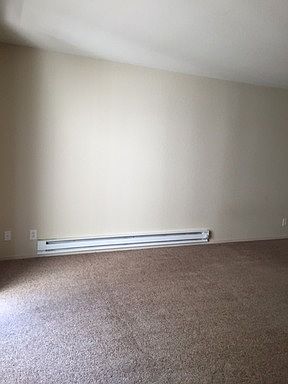 4th image of 240 Linden St APT 208