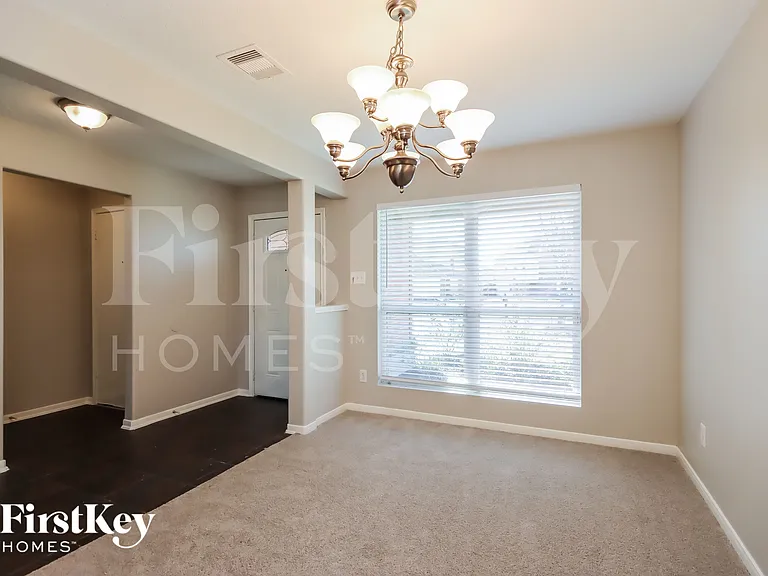 5619 Cinnamon Lake Dr — Photo 5