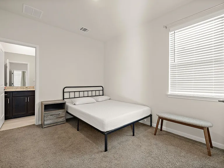 604 Spindrift Ln — Photo 21