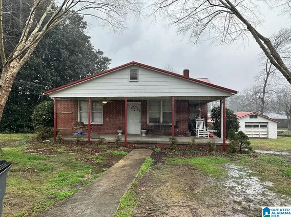 1038 Colonial Ave, Gardendale, AL 35071