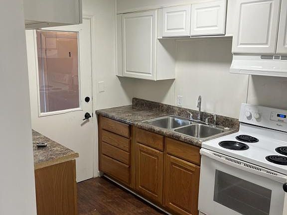 5th image of 109 N Russell St Unit 4