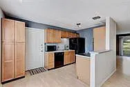 5332 Balcones Dr #D — Photo 7