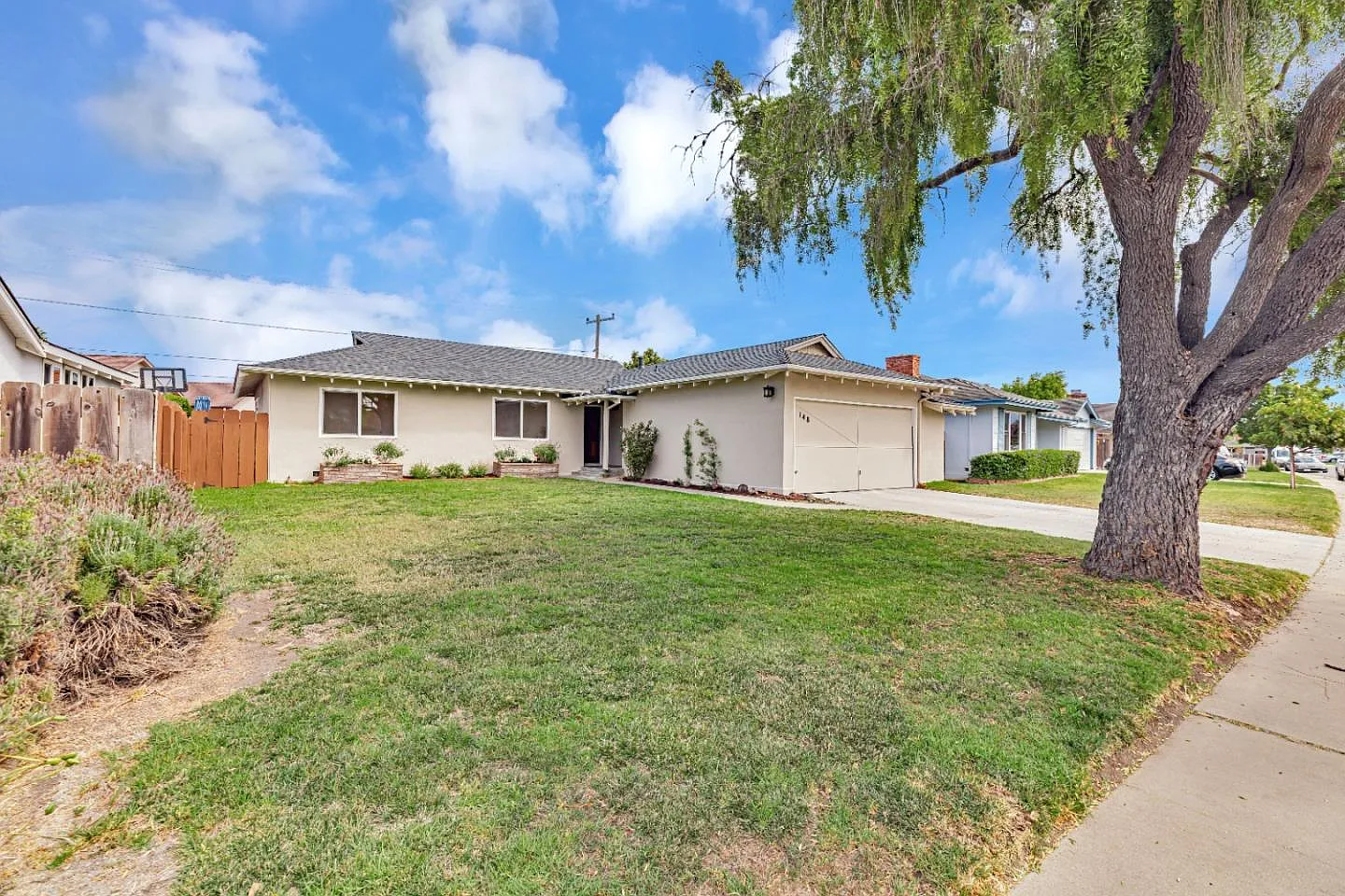 148 Del Mar Dr photo 1