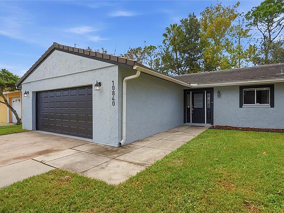 3rd image of 10840 Wilderness Ct