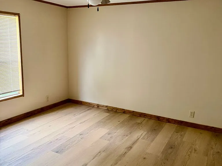 629 Sierra Rd — Photo 11