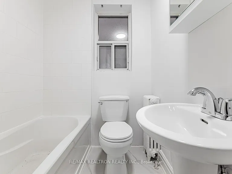 1840 Bathurst St #104 — Photo 16