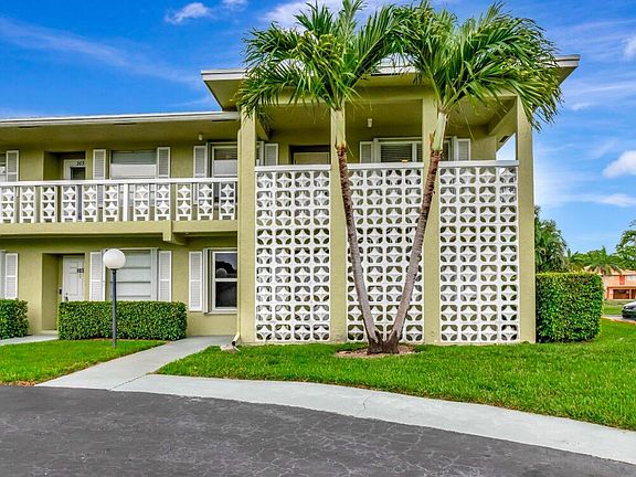 3rd image of 1140 Mahogany Way APT 204