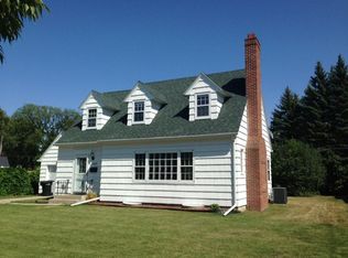 1509 Chestnut St, Grand Forks, ND 58201