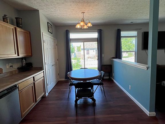 5th image of 362 Chapelhill Dr