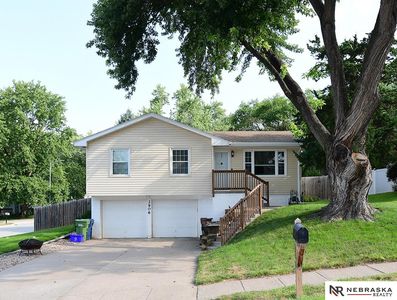 2906 Janan Dr, Bellevue, NE, 68005
