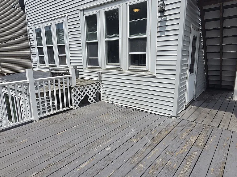 541 Bennington St #1 — Photo 20