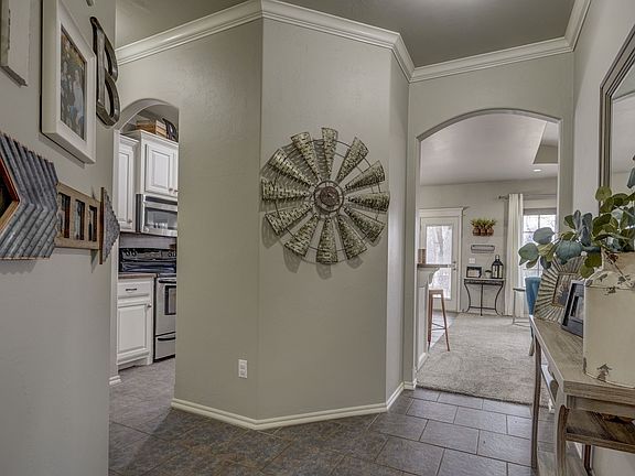 5th image of 852 Shady Creek Ln