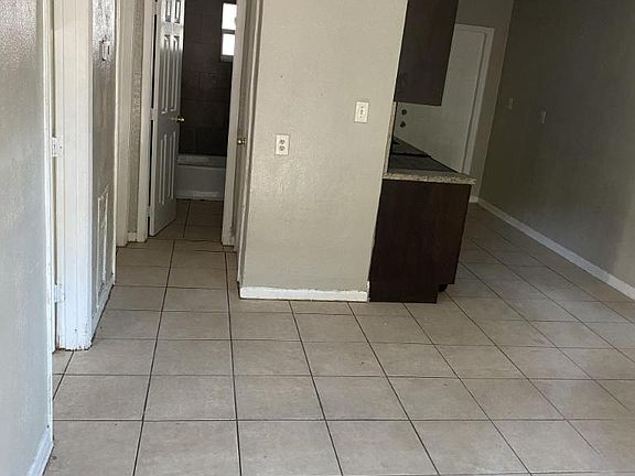 2nd image of 609 N 19th St APT B