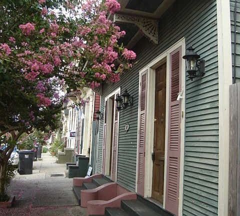 Exterior Front Right