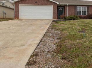 725 Spring Park Rd, Knoxville, TN 37914