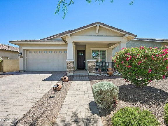 3rd image of 20615 W Nelson Place