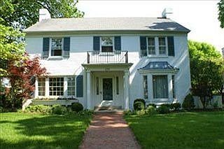 5th image of 215 Dellwood Ave