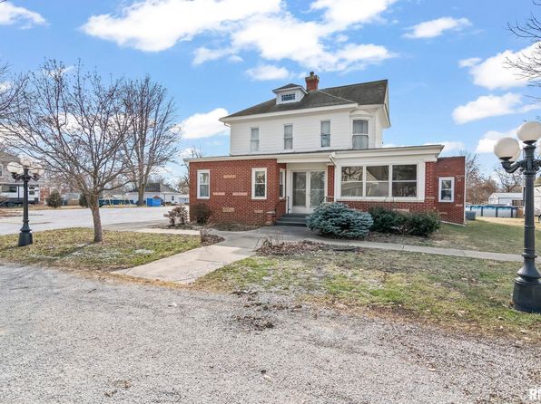 109 E Washington St, Edinburg, IL 62531