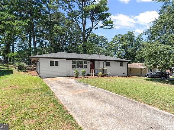2nd image of 1933 Glen Echo Dr