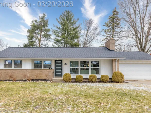 18910 Devonshire St, Beverly Hills, MI 48025