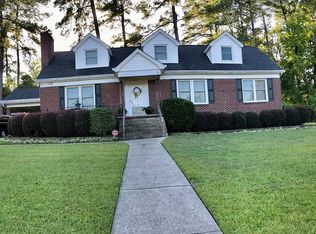 1220 Slann Dr, Cayce, SC 29033